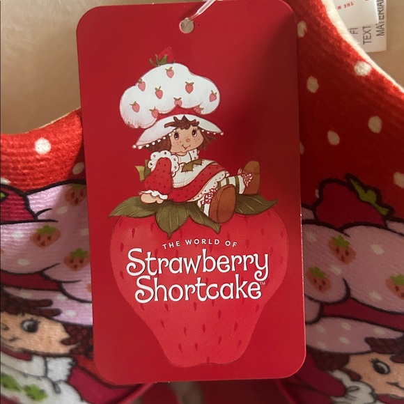 STRAWBERRY SHORTS CAKE SLIPPERS - Picture 4 of 6